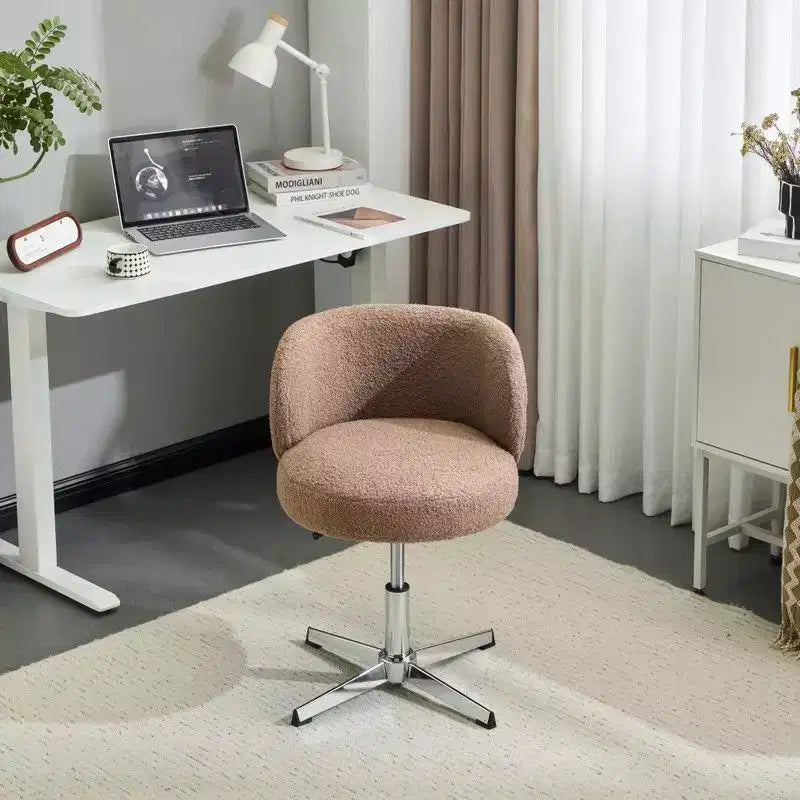 Chaise de bureau pivotante sans accoudoirs Teddy en tissu avec hauteur réglable et dossier incurvé blanc