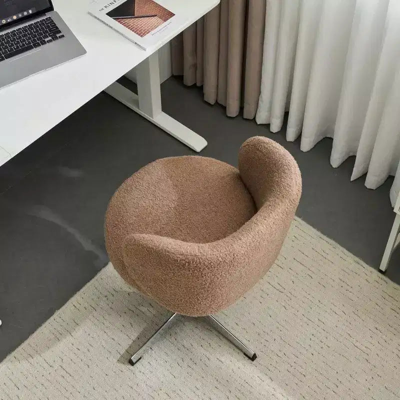 Chaise de bureau pivotante sans accoudoirs Teddy en tissu avec hauteur réglable et dossier incurvé blanc