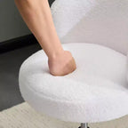 Chaise de bureau pivotante sans accoudoirs Teddy en tissu avec hauteur réglable et dossier incurvé blanc